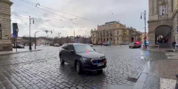 Atac armat la o universitate din Praga, soldat cu morți și răniți