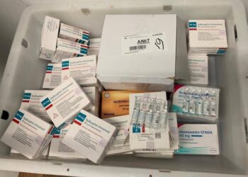 Contrabanda cu medicamente cu efect psihotrop pe Aeroportul Chișinău. Doi soți, documentați de vameși