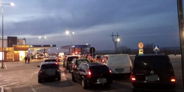 La punctul de trecere a frontierei Palanca se atestă flux intens la intrarea în R. Moldova