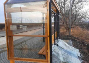 Răufăcătorii de la Fălești au fost identificați: Doi tineri, prinși în timp ce distrugeau o stație auto