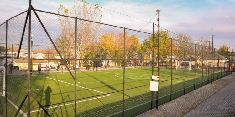 Un complex sportiv modern, inaugurat în cartierul Nistreana din municipiul Orhei. Pavel Verejanu: „Ne-am străduit cu toată echipa, în frunte cu Ilan Şor, să facem un loc de agrement ca să întrunim toate vârstele” | VIDEO