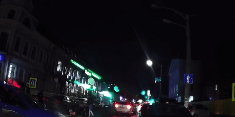 В столице на пешеходном переходе сбили женщину