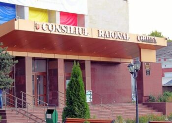 «Проигнорировали уставные принципы»: Партия «Renaștere-Возрождение» сообщила об исключении трех советников Оргеевского районного совета