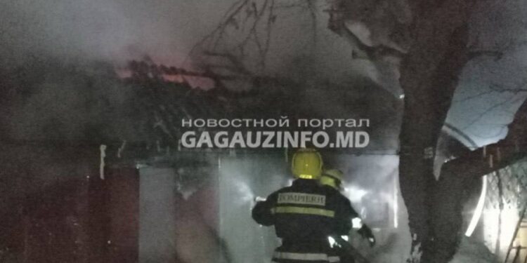 В Комрате при пожаре сгорела летняя кухня