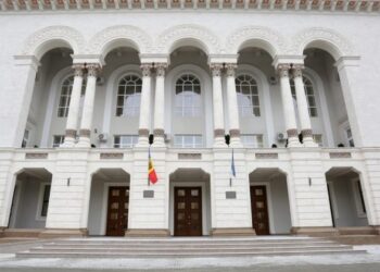 20-летний парень приговорен к 23 годам тюрьмы за изнасилование. Прокуроры требуют более сурового наказания