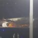 Самолет Japan Airlines загорелся во время приземления в аэропорту Токио