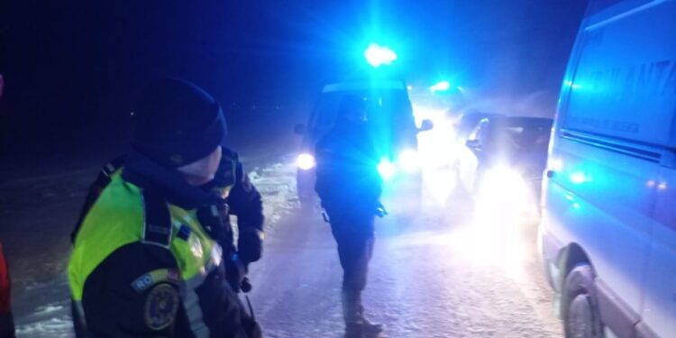 В Румынии перевернулся микроавтобус, в котором ехала семья из Молдовы