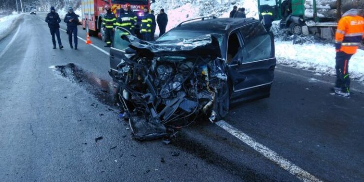 Accident grav în România. Un tânăr din Republica Moldova a fost transportat la spital