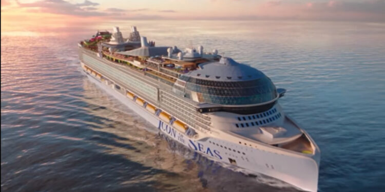 Cea mai mare navă de croazieră din lume, de 5 ori cât Titanicul, a plecat în prima sa călătorie