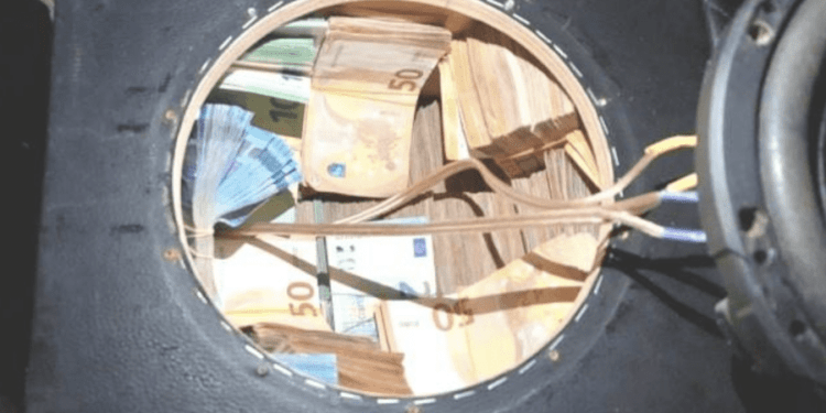 Dosarul celor peste 440 mii euro de contrabandă: Persoanele vizate și-au aflat sentințele