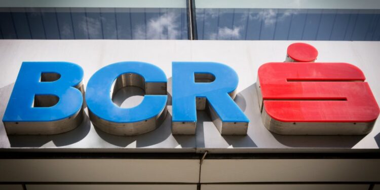 Tranzacția a costat peste 11,5 milioane euro: BCR Chişinău, cumpărată de o altă bancă din țară