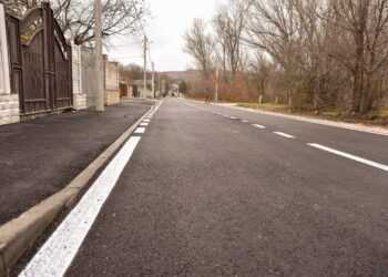 Ещё одна улица в Оргееве заасфальтирована: «80 лет мы ждали, чтобы была такая дорога»  | VIDEO