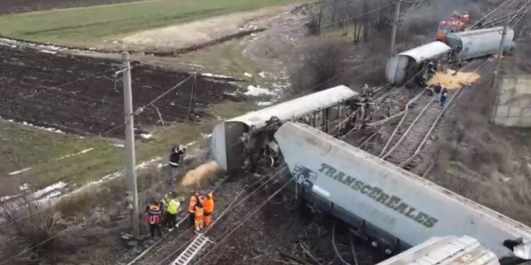 România: Un tren cu cereale a deraiat, trafic feroviar blocat între Craiova și Caracal