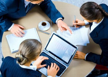 Prima țară care introduce săptămâna de muncă de 4 zile. Angajații vor primi aceleași salarii, dar vor lucra mai puțin