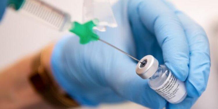 Израсходовали почти 200 тысяч доз: в Молдове почти не осталось вакцины против гриппа