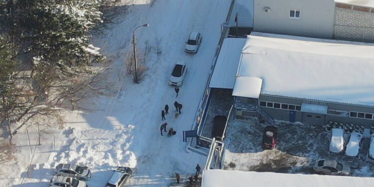 Rețineri într-un dosar de contrabandă cu droguri de peste 20 milioane lei: Printre suspecți – un minor