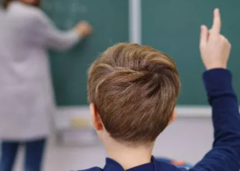 Începând cu ziua de mâine, majoritatea elevilor vor reveni la ore