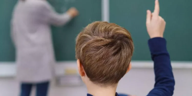 Începând cu ziua de mâine, majoritatea elevilor vor reveni la ore