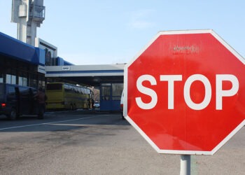 Peste 60 000 de persoane au traversat vama în ultimele 24 de ore: Câți călători au primit refuz de intrare în țară