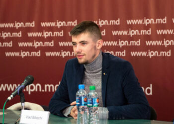Unirea-ODIP дистанцируется от призывов контрдемонстрантов перед Конституционным судом