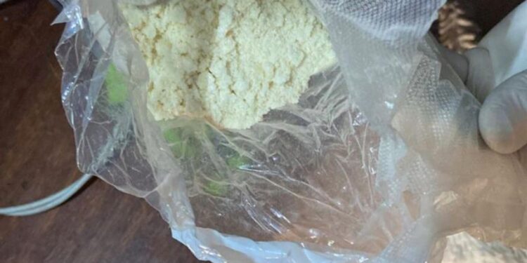 Гражданин Молдовы пытался провезти наркотики на миллион леев