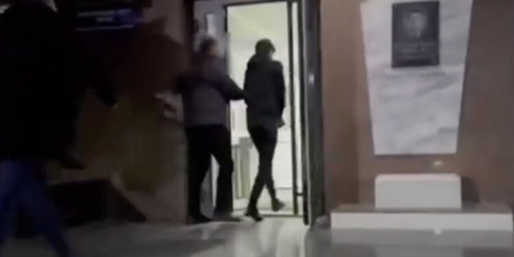 В Кишиневе задержали двух подростков за кражу. Одному из них грозит до семи лет тюрьмы