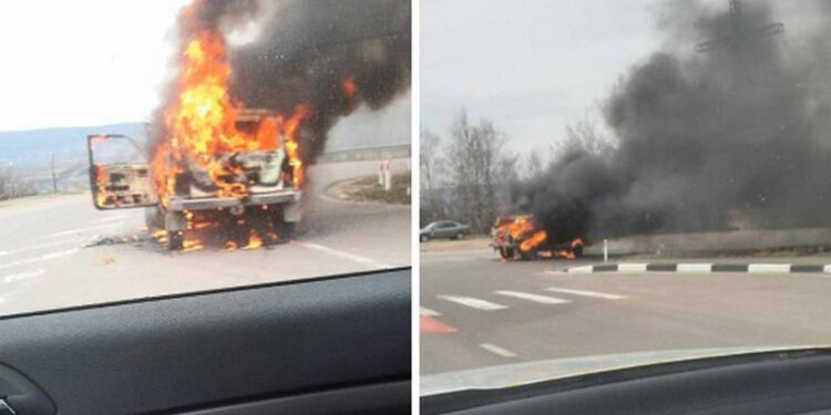 В Ниспоренском районе пожарные тушили загоревшийся автомобиль