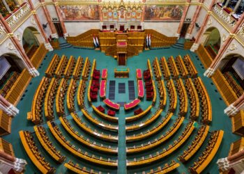 Парламент Венгрии не рассмотрел заявку Швеции в НАТО из-за бойкота партии Виктора Орбана