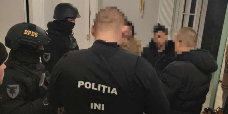 Gestiona o fabrică clandestină de țigări, în Belgia. Un moldovean ar fi cauzat prejudicii de peste 3.000.000 euro