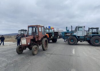 Fermierii condamnă declarațiile prim-ministrului Recean la adresa celor care protestează: În loc de dialog, ne confruntăm cu atacuri dure
