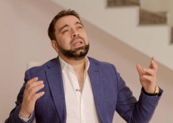 Manelistul român Florin Salam, ridicat de poliție pentru că ar fi primit bani să cânte la o nuntă, dar nu s-a mai dus