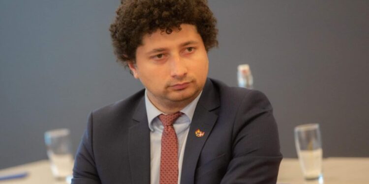 Radu Marian, supărat de o întrebare despre posibilele scheme de la Aeroport: „Trebuie să nu uităm că suntem într-un război hibrid!”