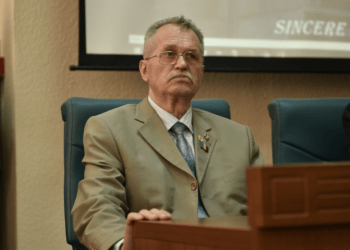 Deputat în primul Parlament: Comasarea referendumului cu alegerile, un abuz de drept