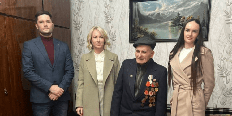 Echipa lui Ilan Șor din Bălți a felicitat veteranii și supraviețuitorii lagărelor de concentrare cu ziua de 23 februarie