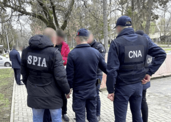 Un polițist din cadrul Inspectoratului de poliție Cimișlia, cercetat pentru trafic de influență de CNA. Ar fi cerut 800 de euro de la un șofer