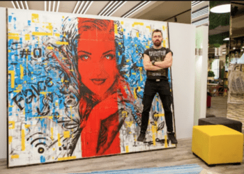 Молдавский художник написал самую большую модульную картину в Европе