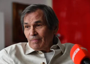 Бари Алибасова срочно отправили в реанимацию с инсультом