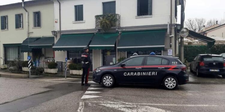 Un moldovean s-a aruncat pe fereastră în Italia pentru a scăpa de flăcările care i-au cuprins casa