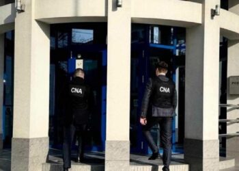 Un avocat din Chișinău, cercetat de CNA și PA pentru trafic de influență. Percheziții la domiciliul, biroul și automobilul acestuia