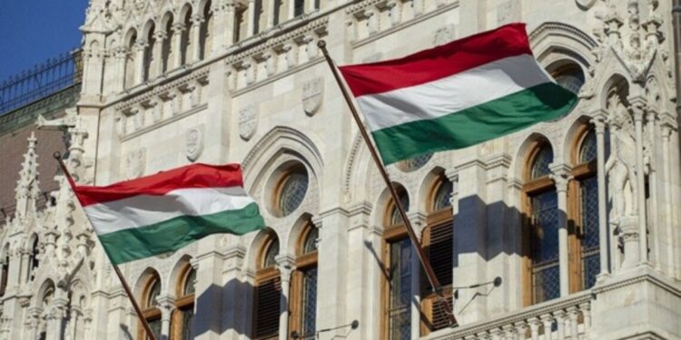 Bloomberg сообщил о блокировке Венгрией заявления ЕС по Украине