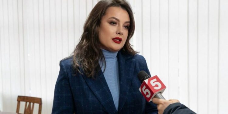 Președinta Partidului ”Renaștere” a preluat conducerea Comisiei juridice, pentru ordine publică si activitatea administrației publice locale din cadrul Consiliului Municipal Chișinău