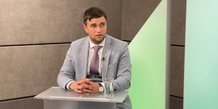 Constantin Vozian a demisionat din funcția de Administrator al Aeroportului Internațional Chișinău