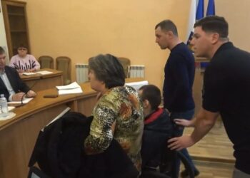 Analist politic de la București, despre scandalul de la CMC. „Spectacolul grotesc. Într-un conflict guvernare-primar general, persoanele cu dizabilități au ajuns carne de tun”