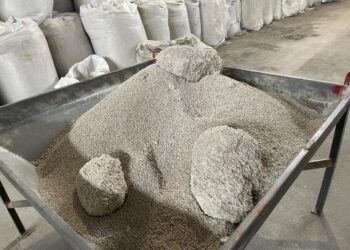 Spălare de bani și substanțe chimice de 144.000.000 lei din Rusia și Letonia. Percheziții în patru localități