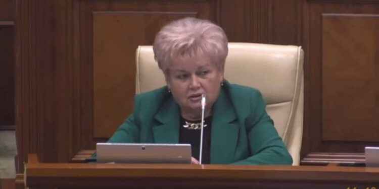 Reghina Apostolova a propus extinderea categoriilor de cetățeni care pot primi noua alocație destinată participanților la război