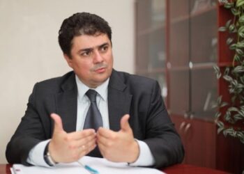 Калмык, о тендере в аэропорту: Две недели – это смехотворный срок для иностранных инвесторов