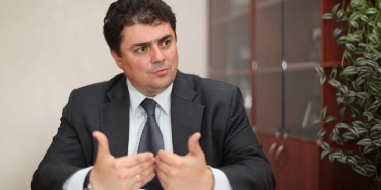 Калмык, о тендере в аэропорту: Две недели – это смехотворный срок для иностранных инвесторов