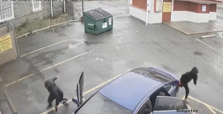 В Филадельфии восемь подростков ранены в результате четвертой за неделю стрельбы