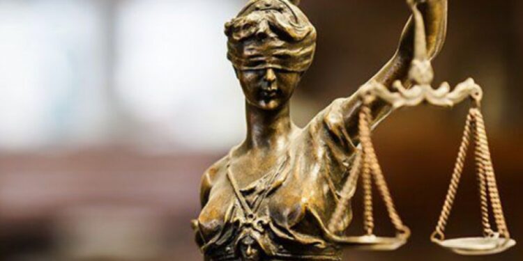 Реформа юстиции: реформировали, реформировали, да не выреформировали