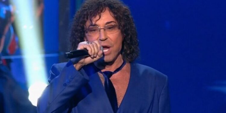 Директор Валерия Леонтьева заявил об уходе певца со сцены